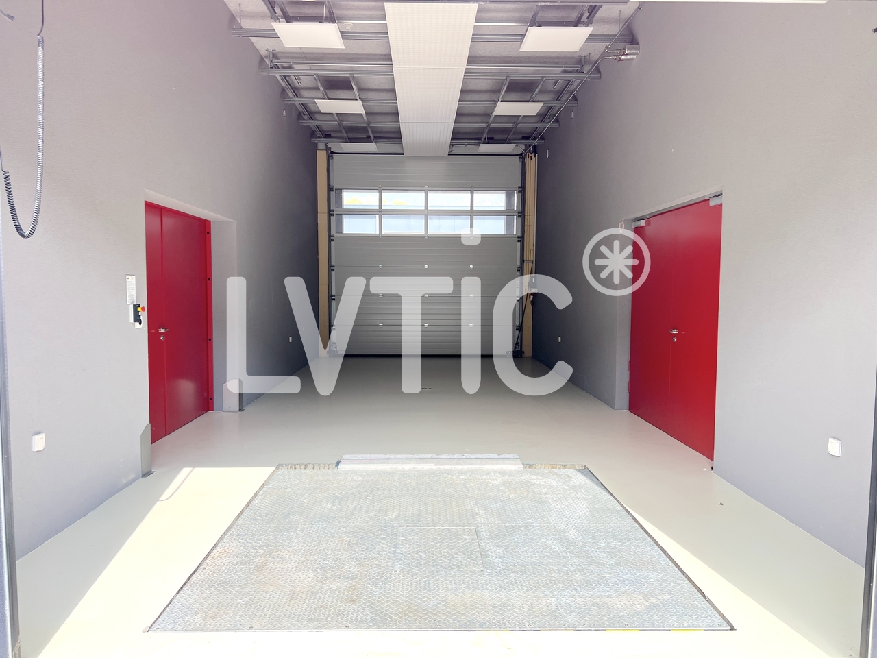 1182m² industrial object, photo 9 sur 10