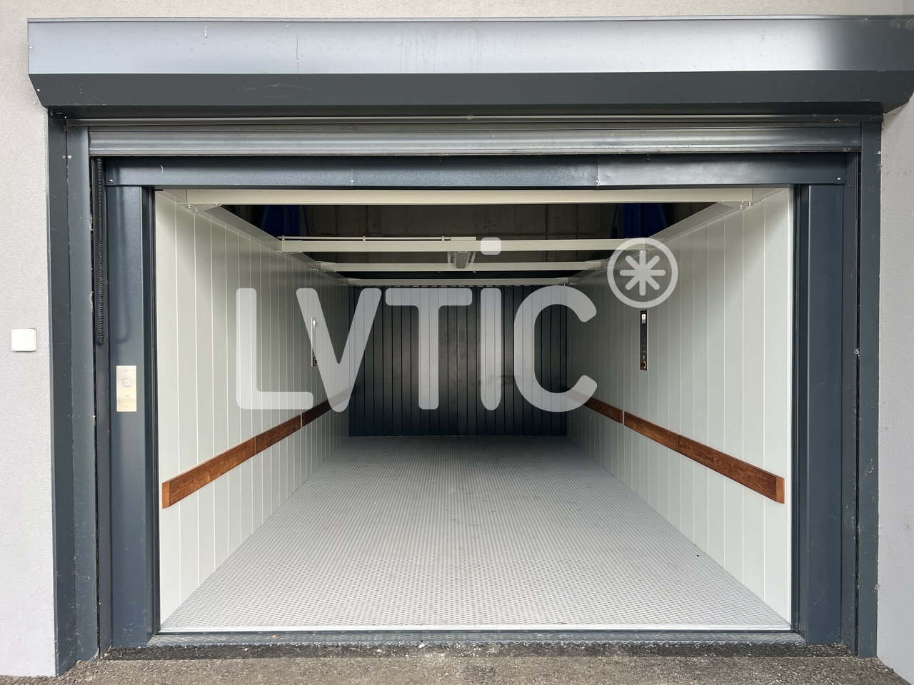 1182m² industrial object, photo 10 sur 10