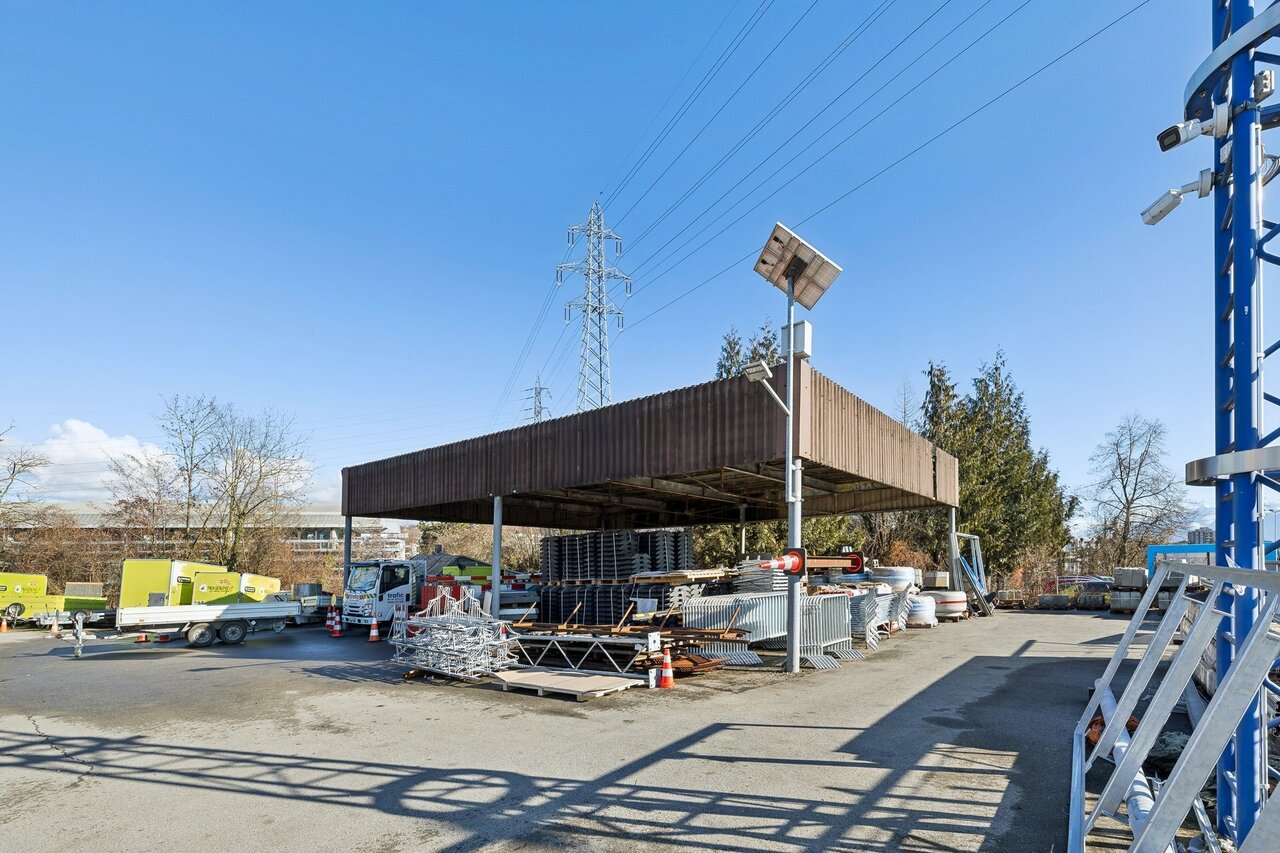 2671m² atelier, photo 8 sur 9