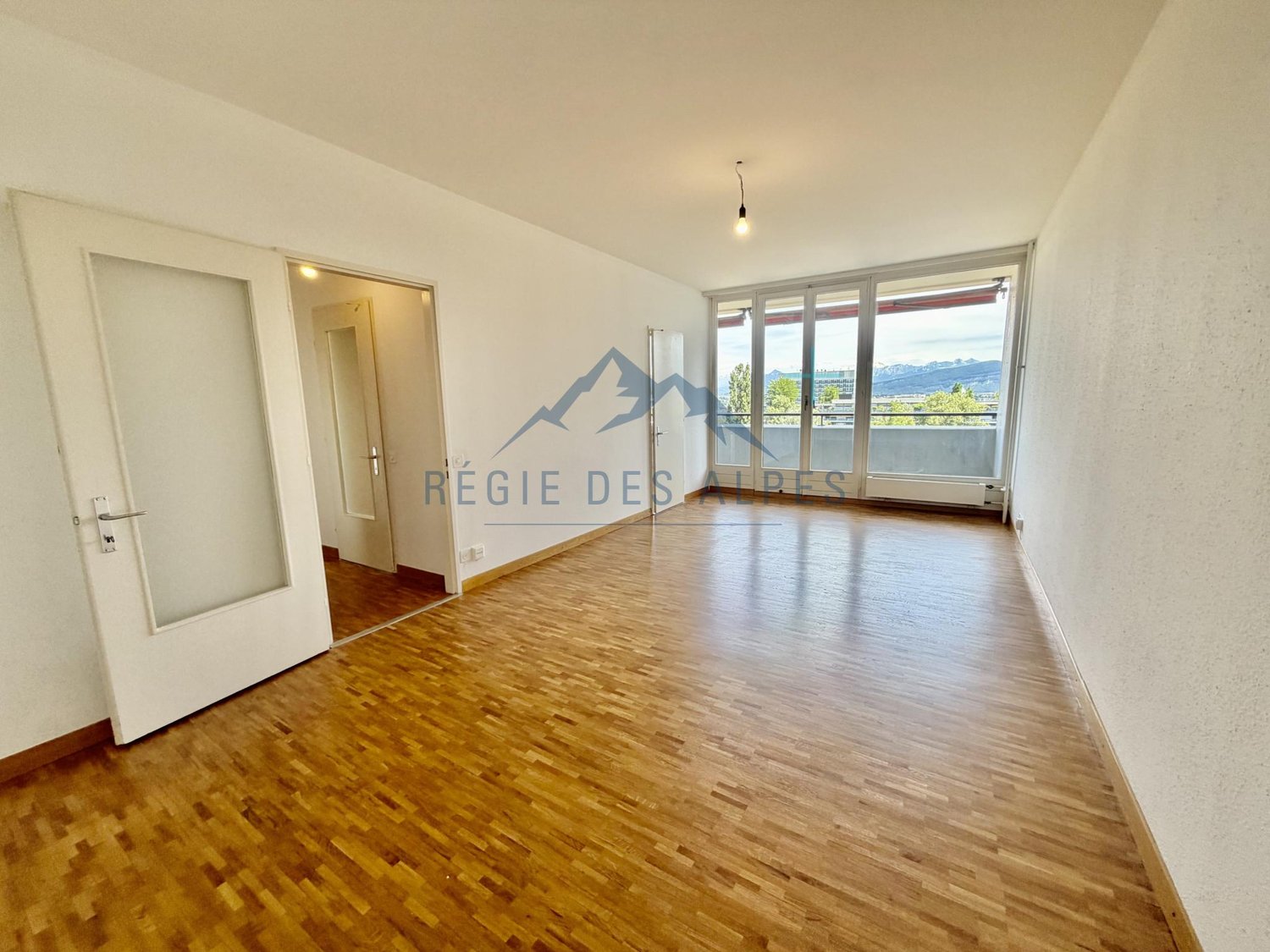 3 rooms apartment, photo 2 sur 8