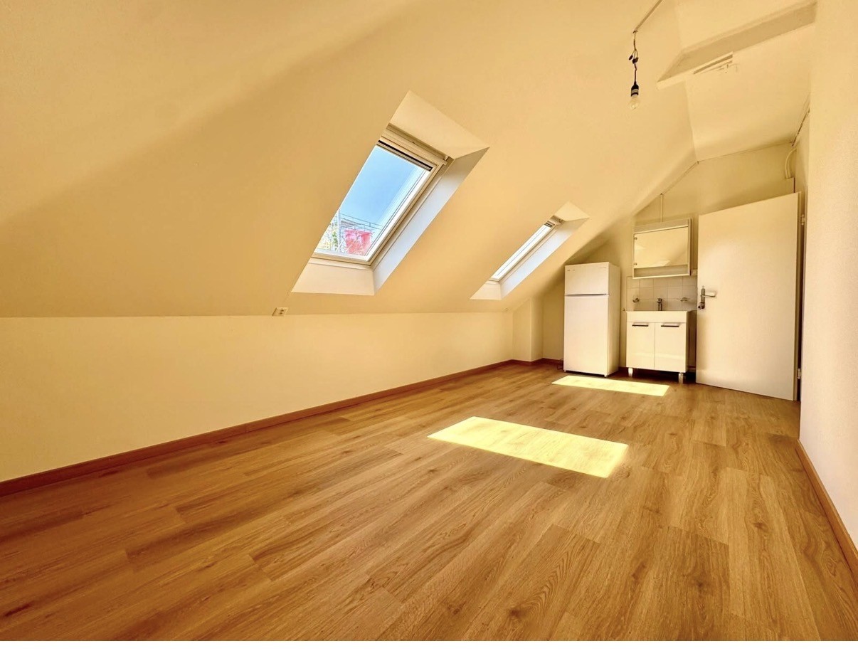 4 rooms roof flat