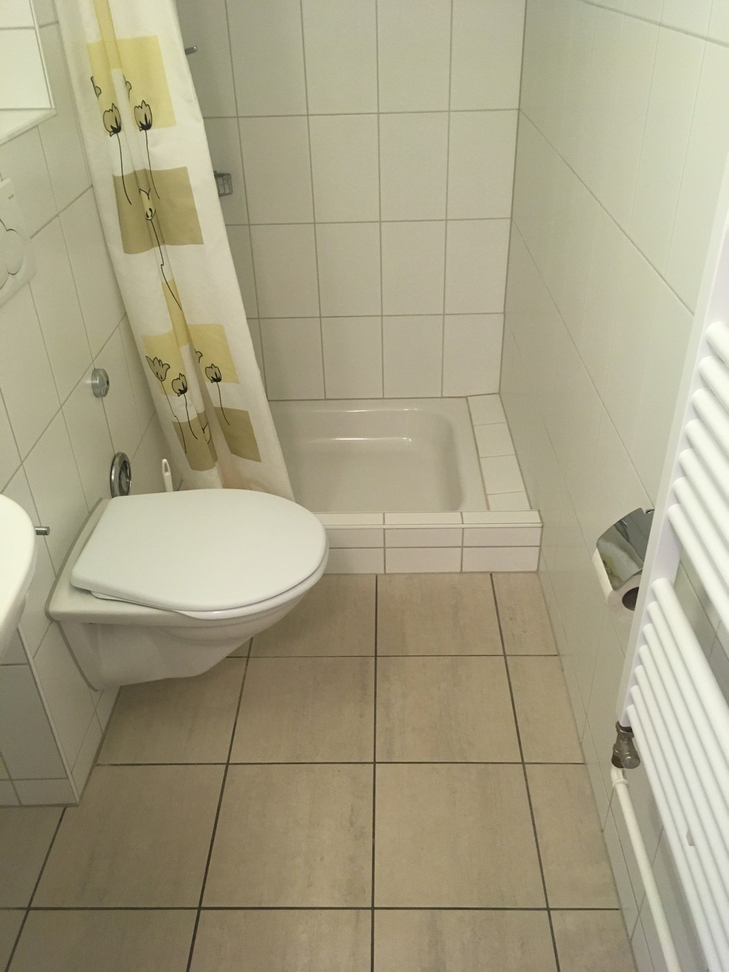 Chambre dans un appartement partagé