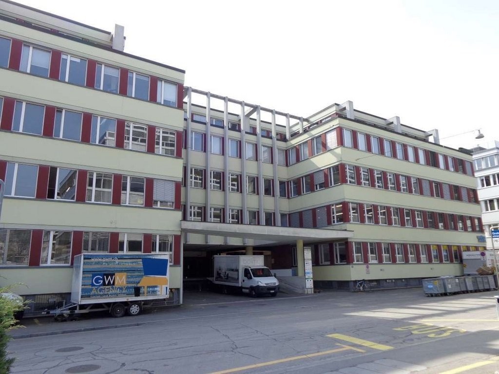 872m² commercial