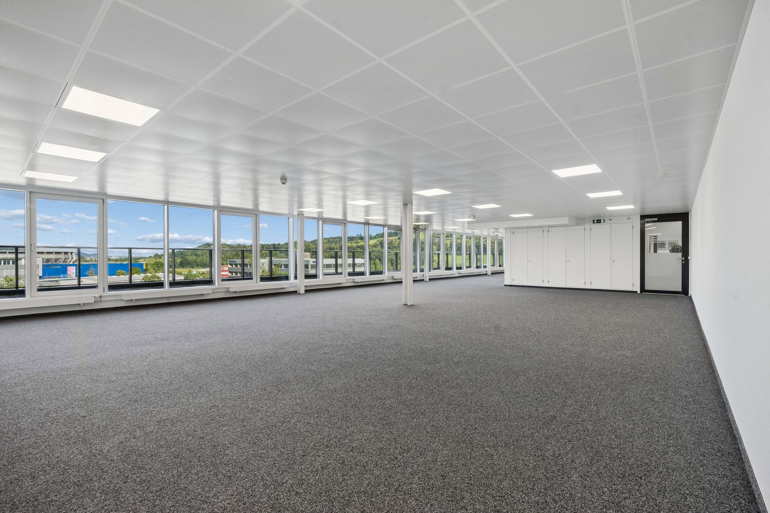 386m² bureau
