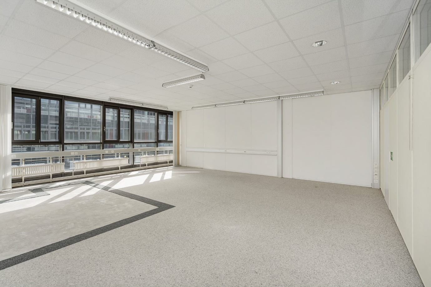 64m² bureau, photo 4 sur 5