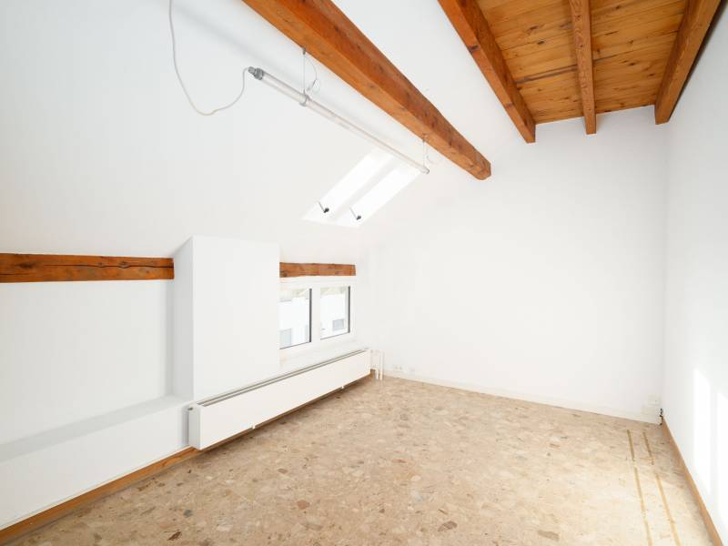 192m² office