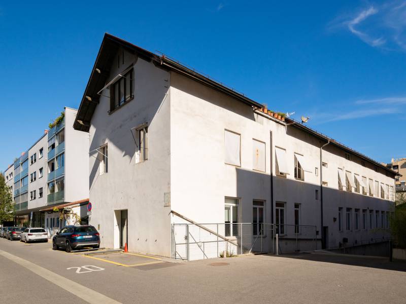 192m² office