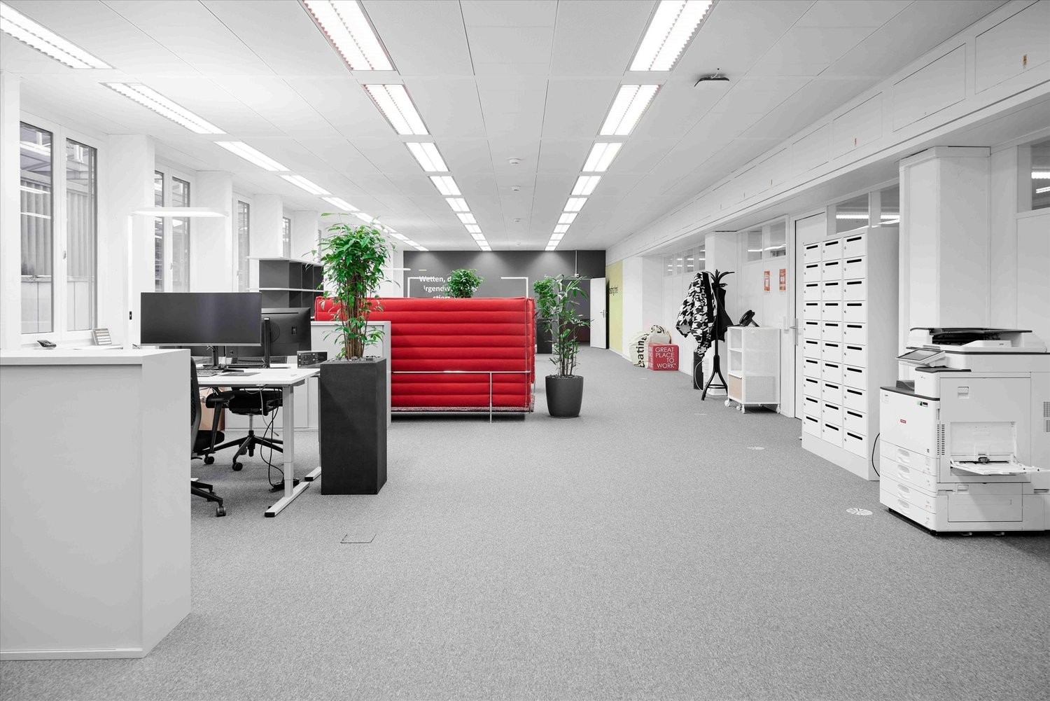 Bureau de 135m², photo 1 sur 10