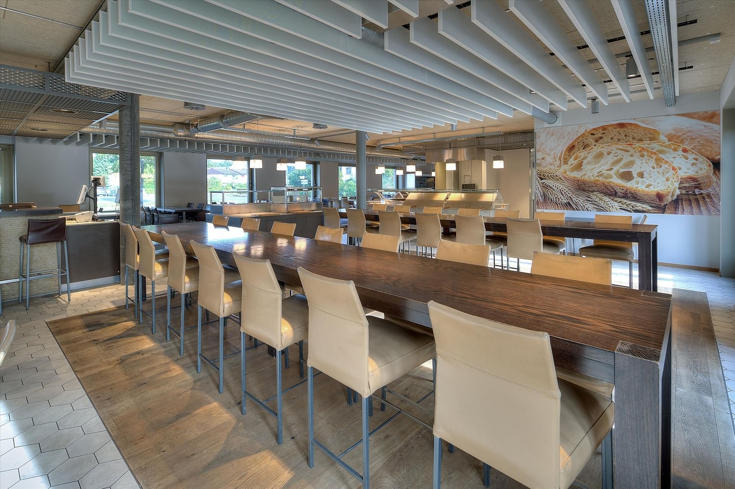 124m² commercial