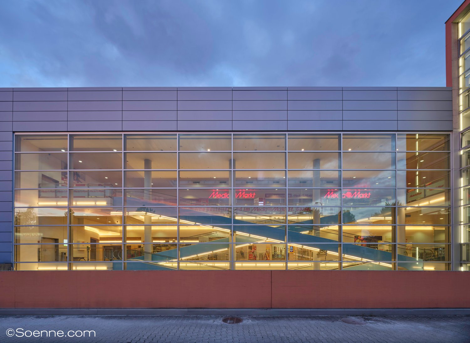 Centre commercial de 375m²