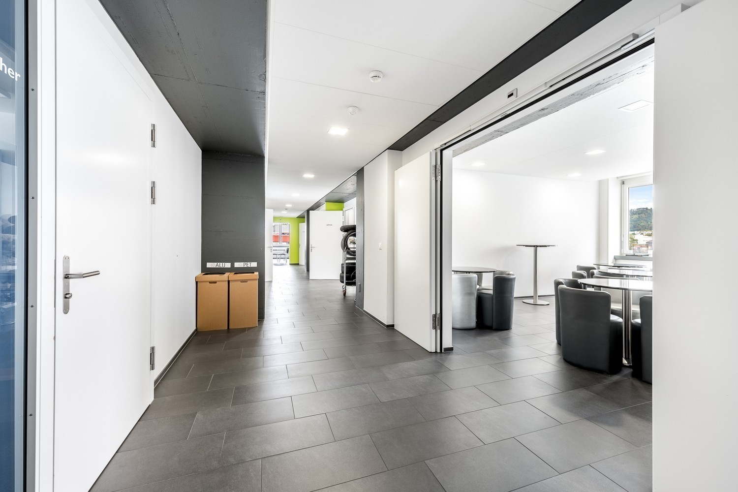 350m² de bureaux