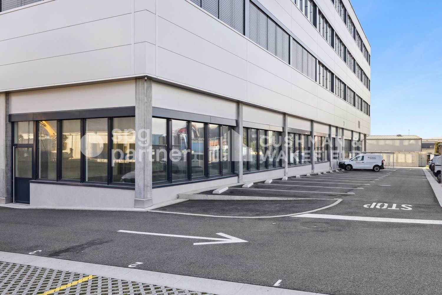 3200m² commercial