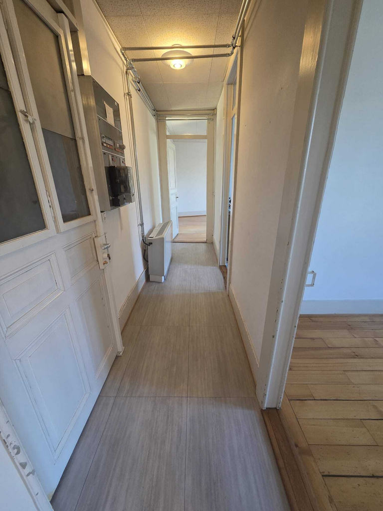 56m² office