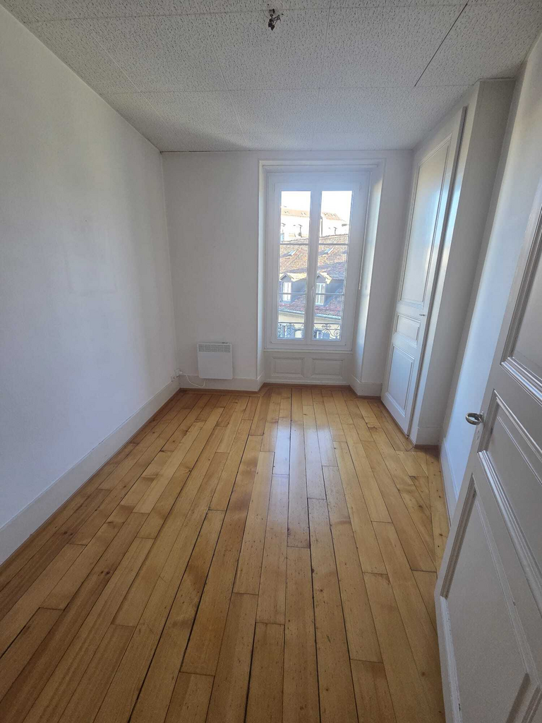 56m² office