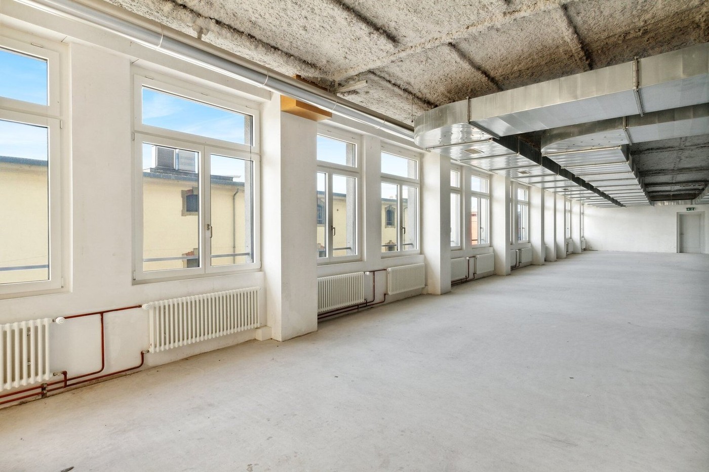 909m² shop, photo 4 sur 10