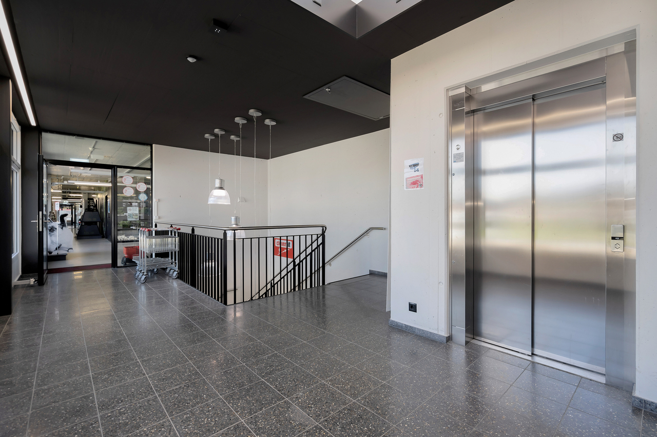 983m² commercial, photo 10 sur 10