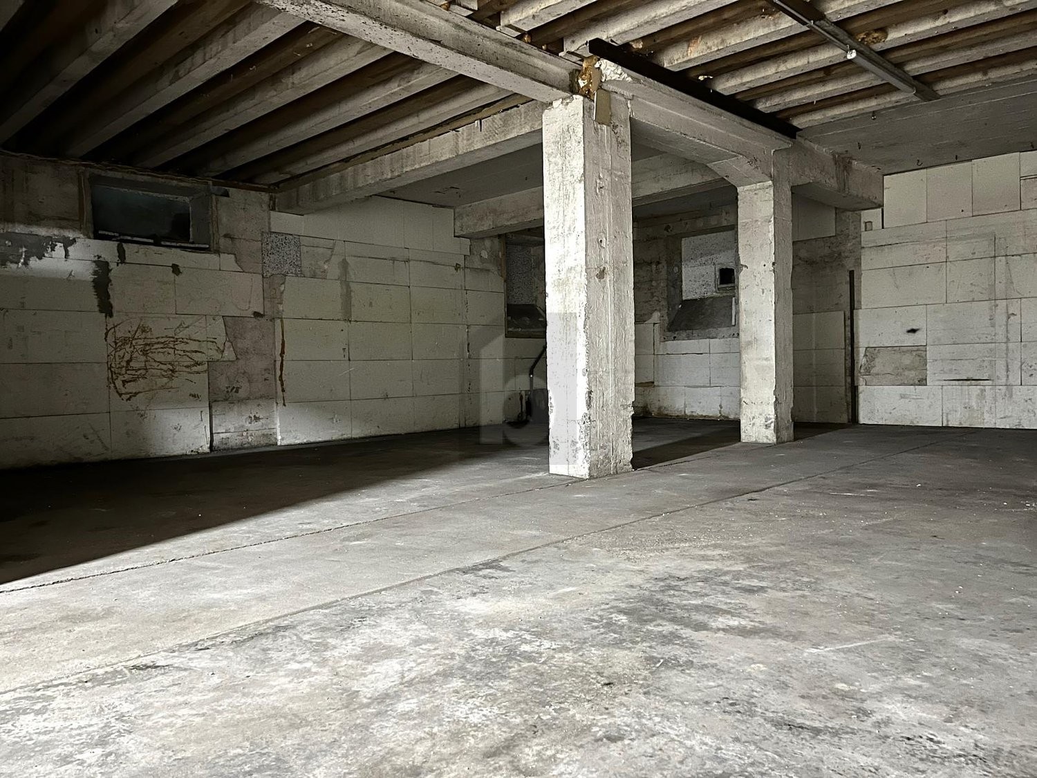 350m² de local de stockage, photo 4 sur 4