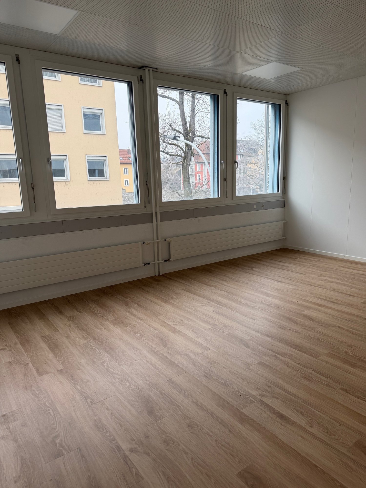 Bureau de 106m²