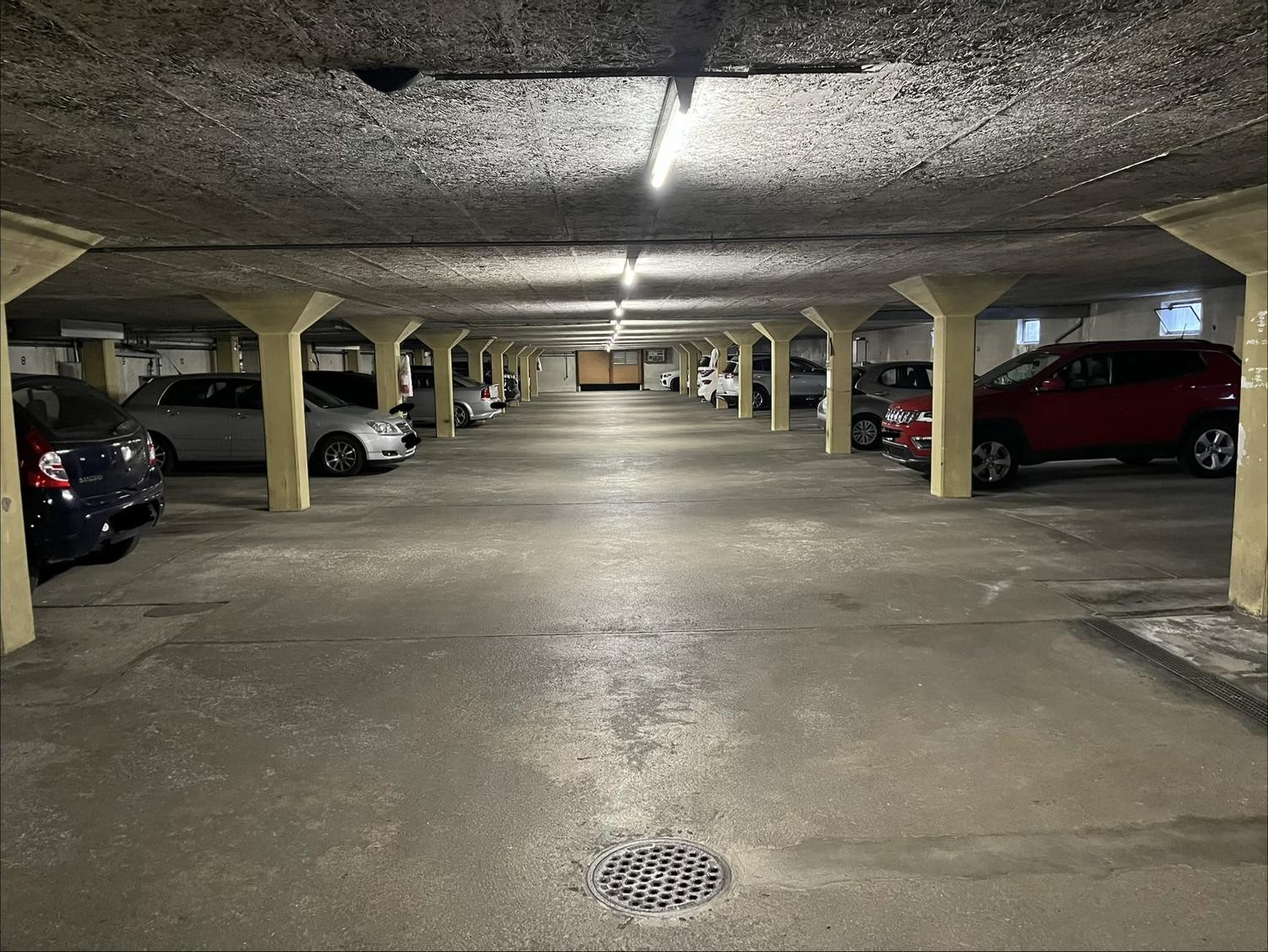 Place disponible, photo 2 sur 2