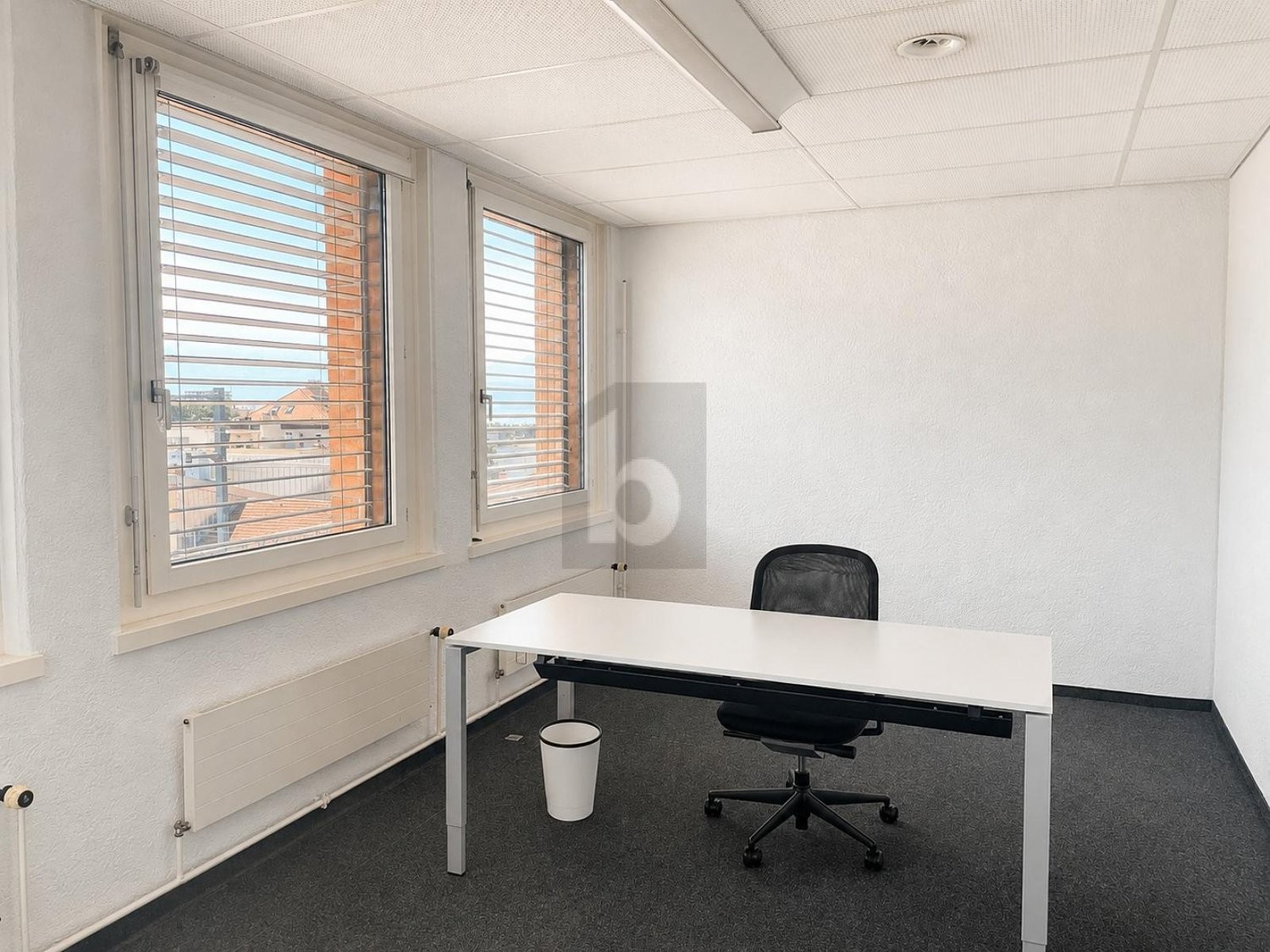 122m² office, photo 3 sur 4