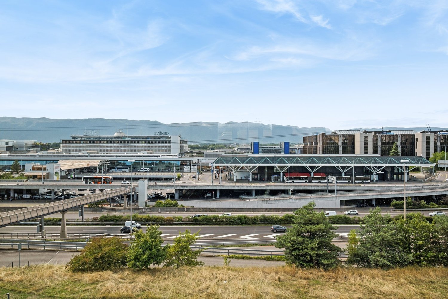 264m² office