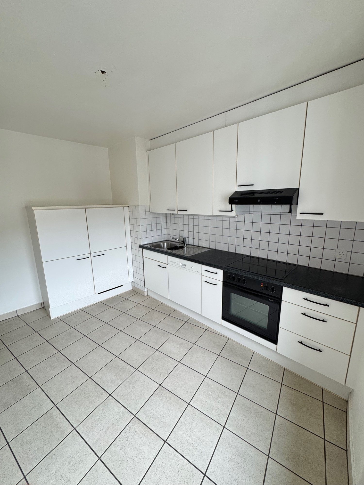 4 pièces appartement, photo 1 sur 8