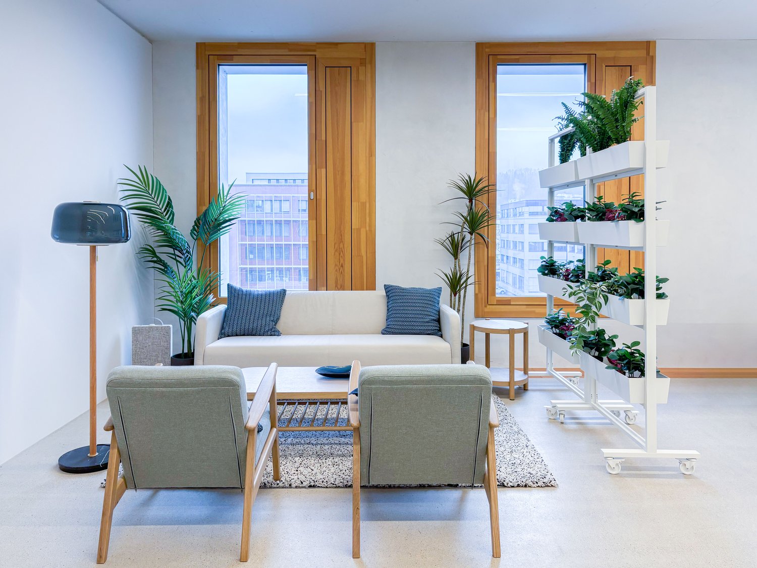300m² de bureaux, photo 1 sur 10