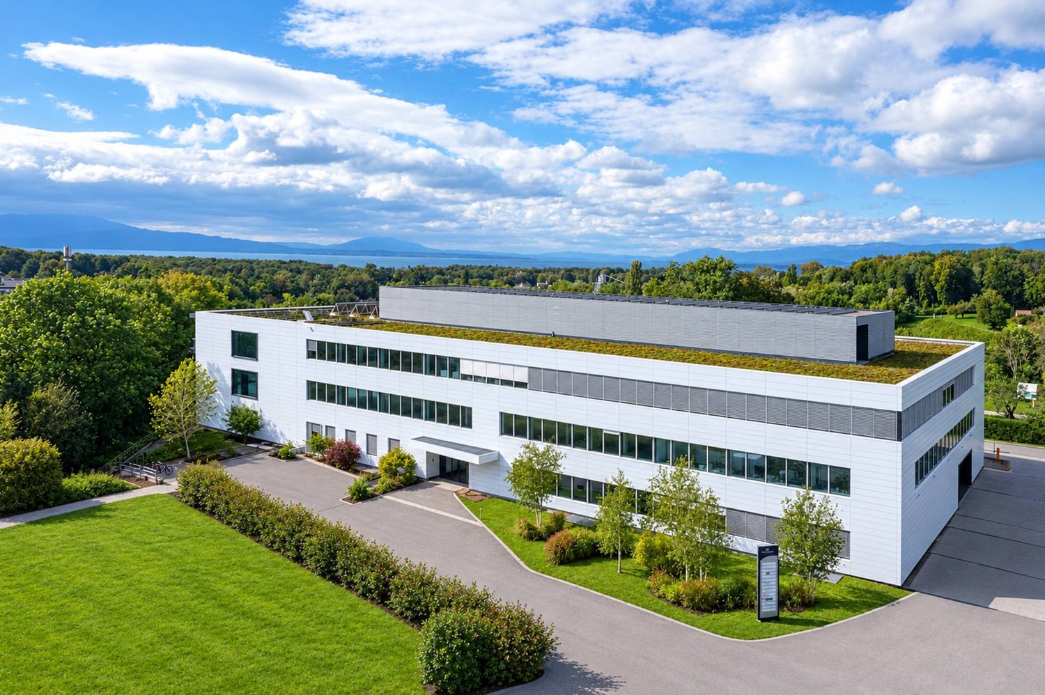 1'500 m² commercial, photo 1 sur 3