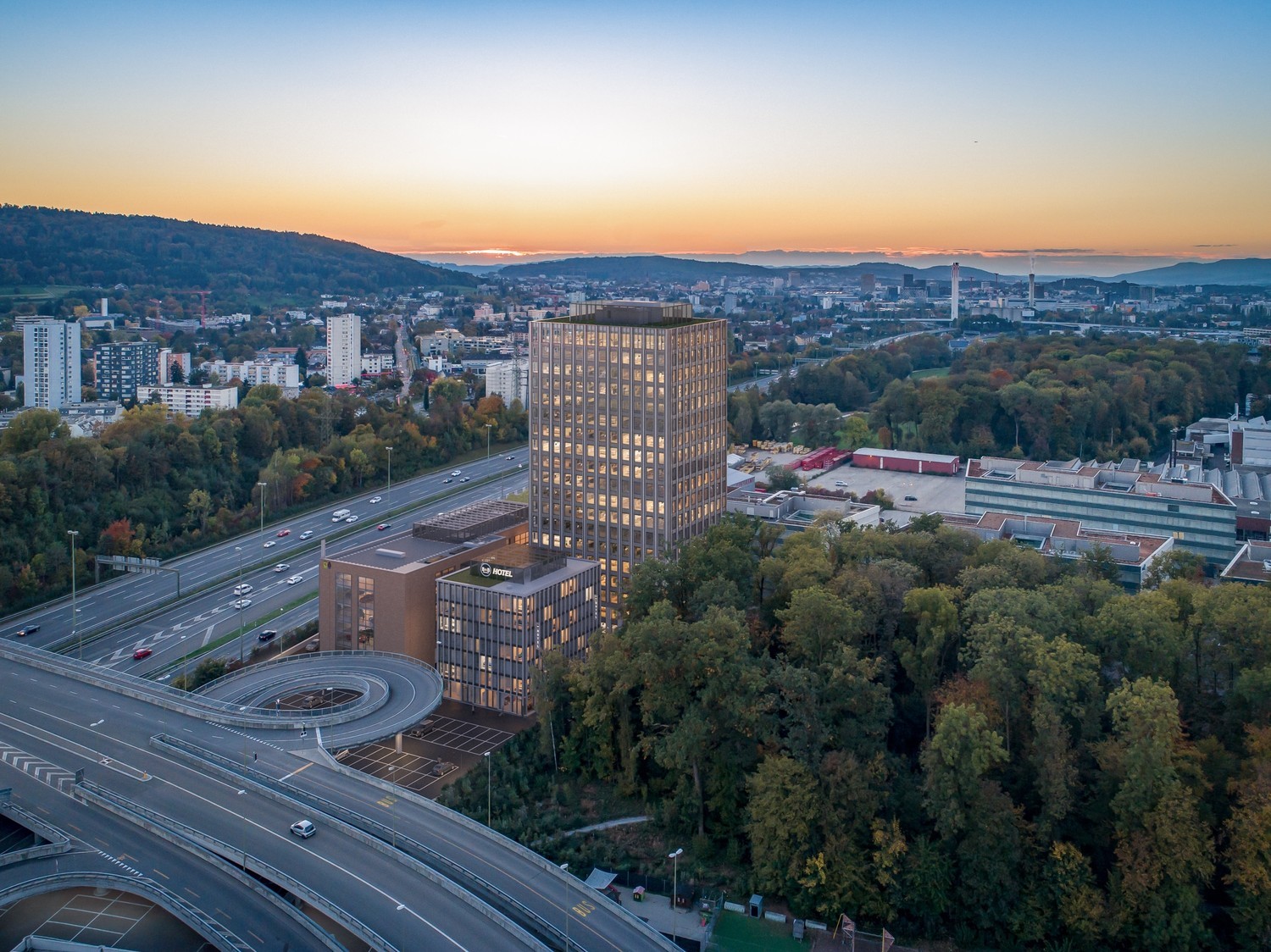 718m² office