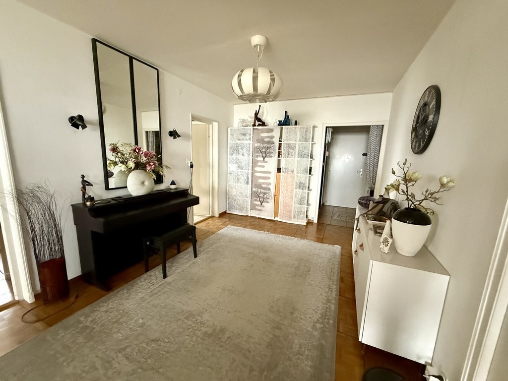 7 ½ rooms apartment, photo 2 sur 9