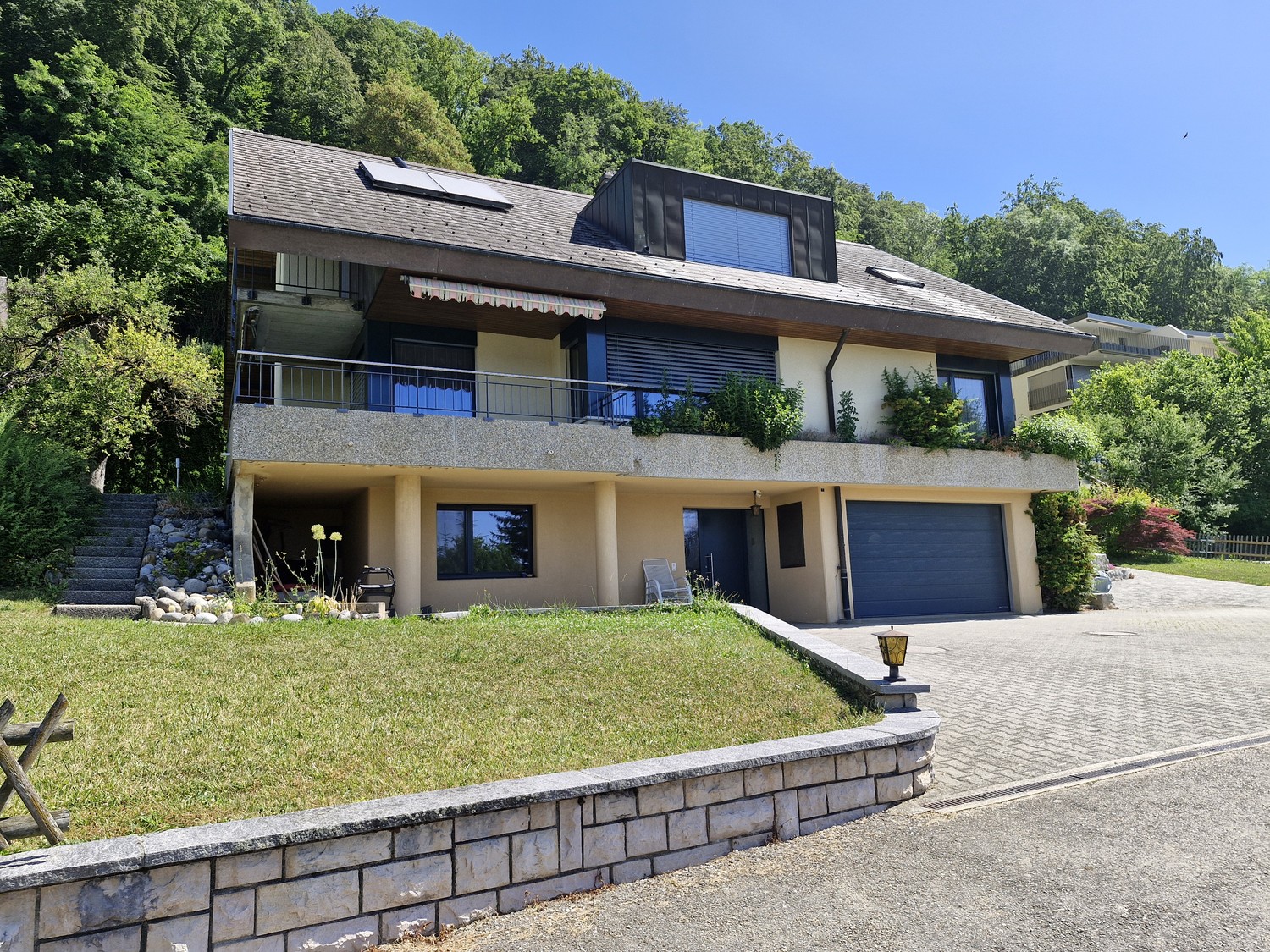 Maison individuelle de 7 ½ pièces, photo 2 sur 8