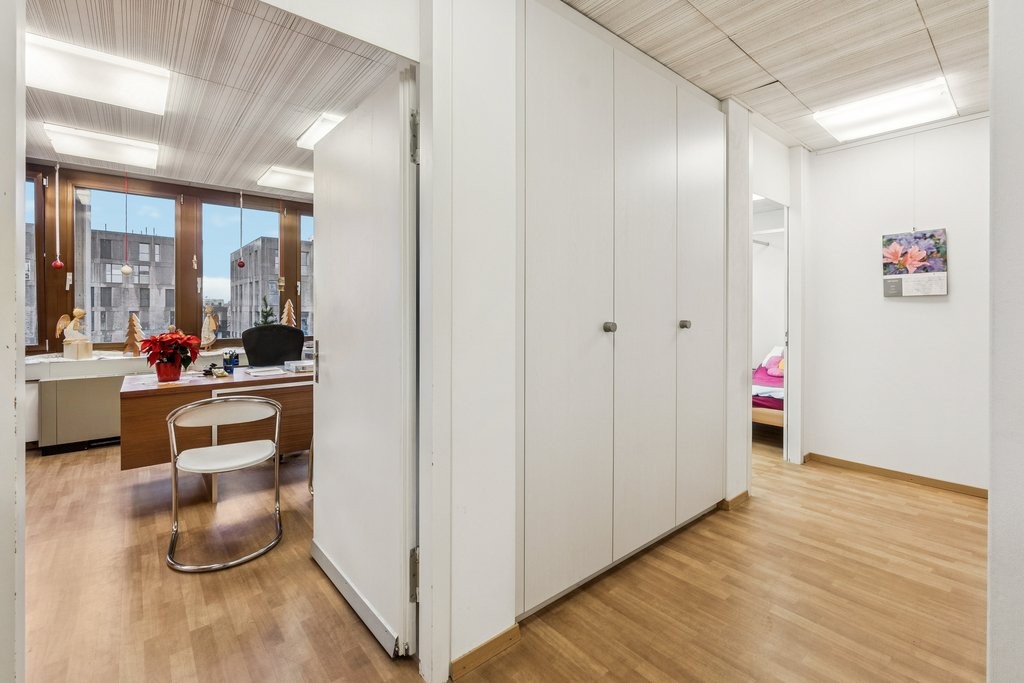 142m² de cabinet, photo 4 sur 10