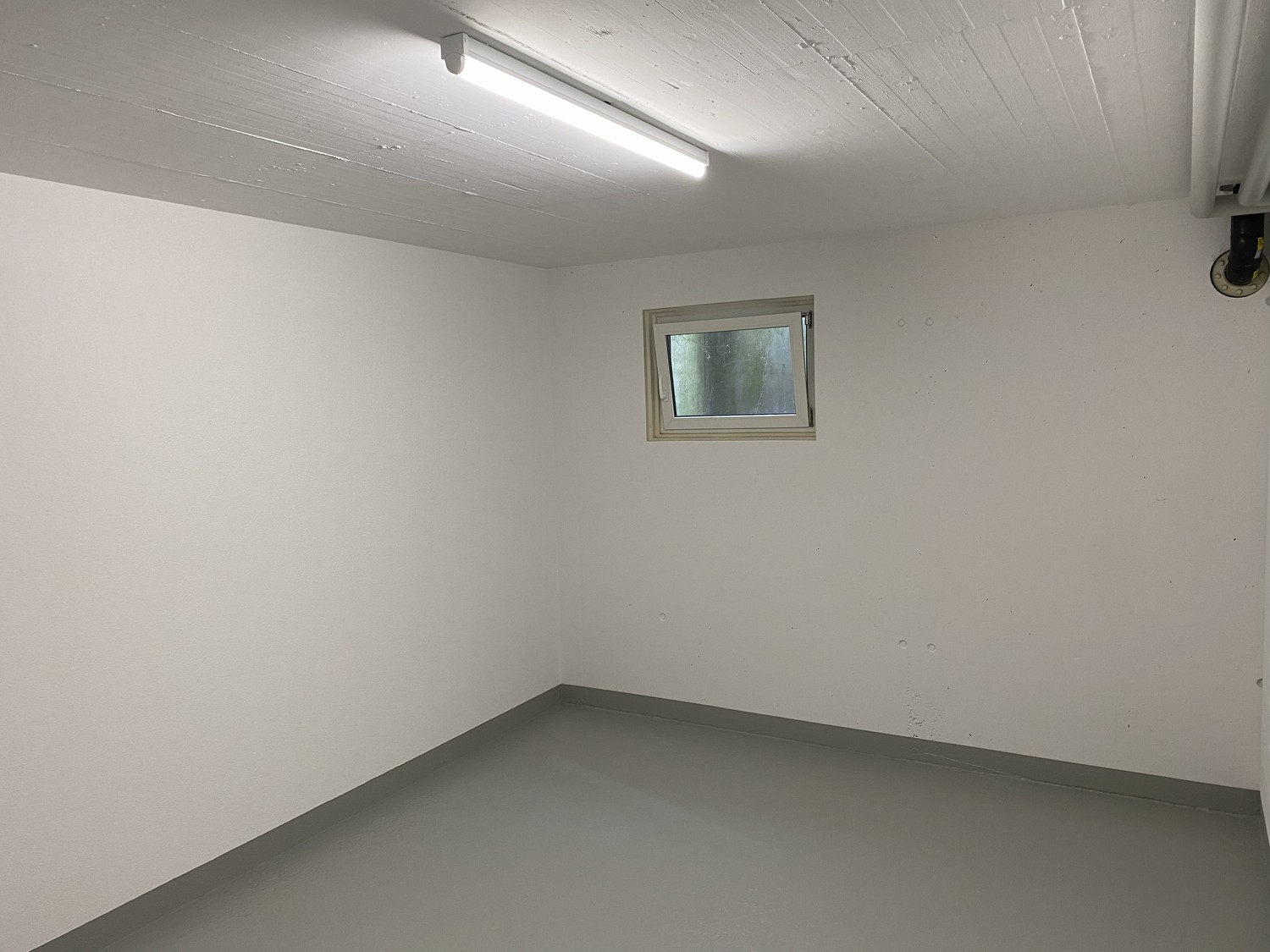 pièce de loisirs de 15m², photo 2 sur 2