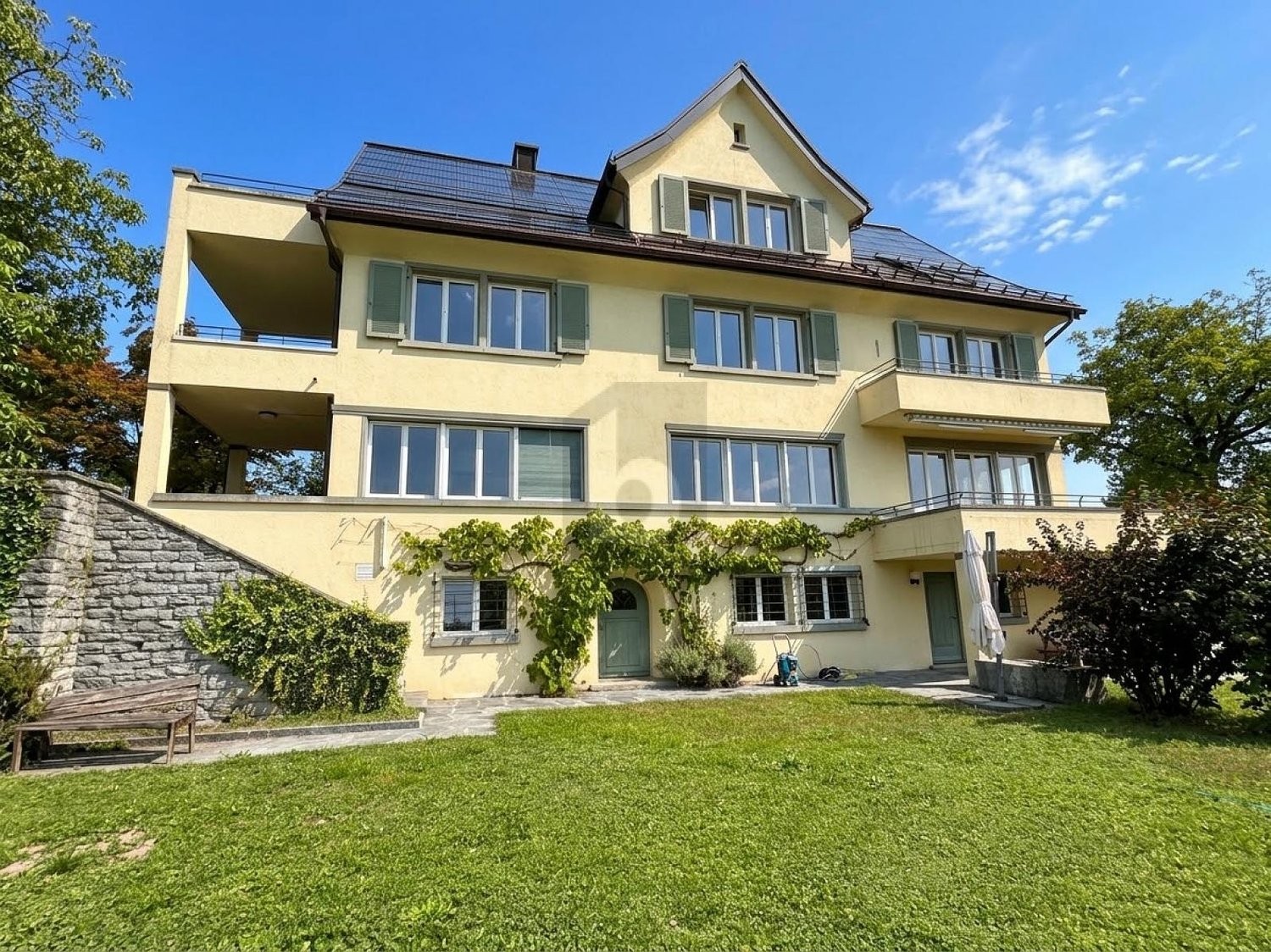 duplex de 8 pièces, photo 1 sur 4