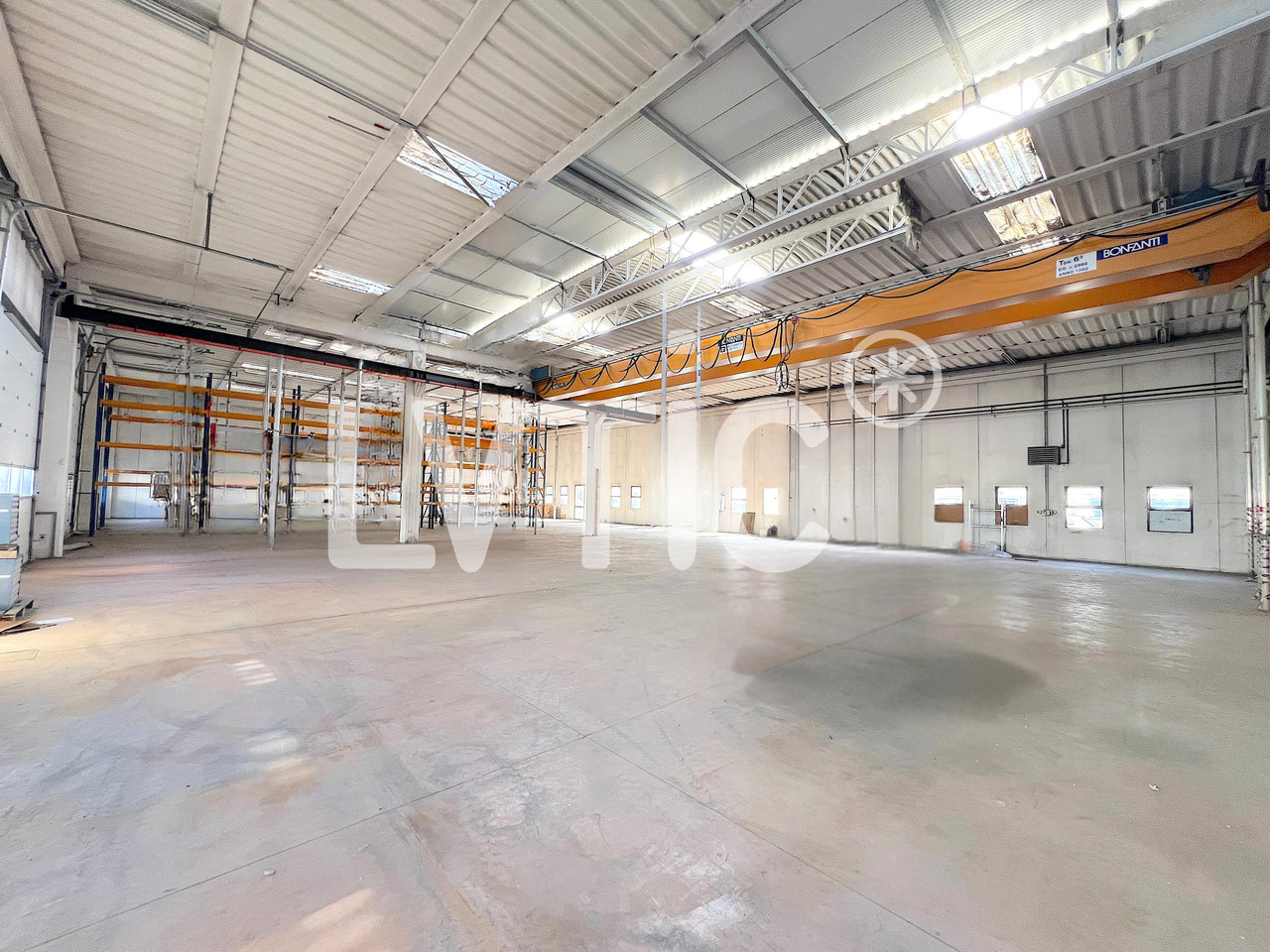 2000m² industrial object