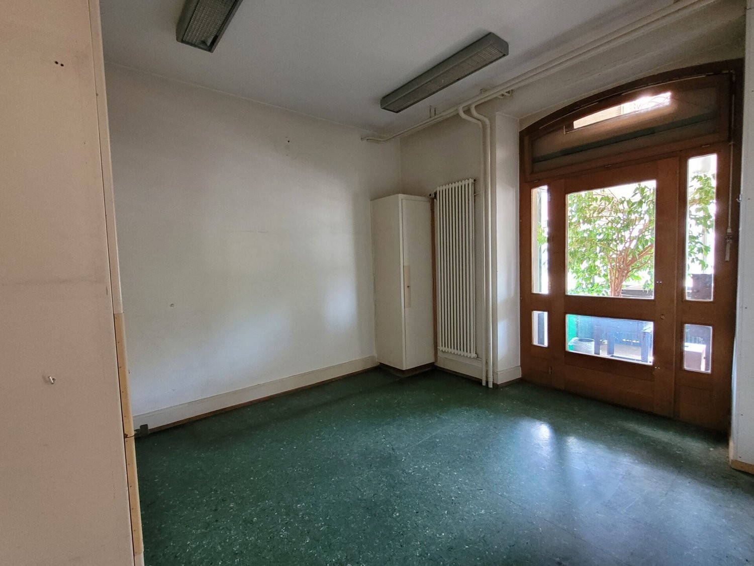 110m² office