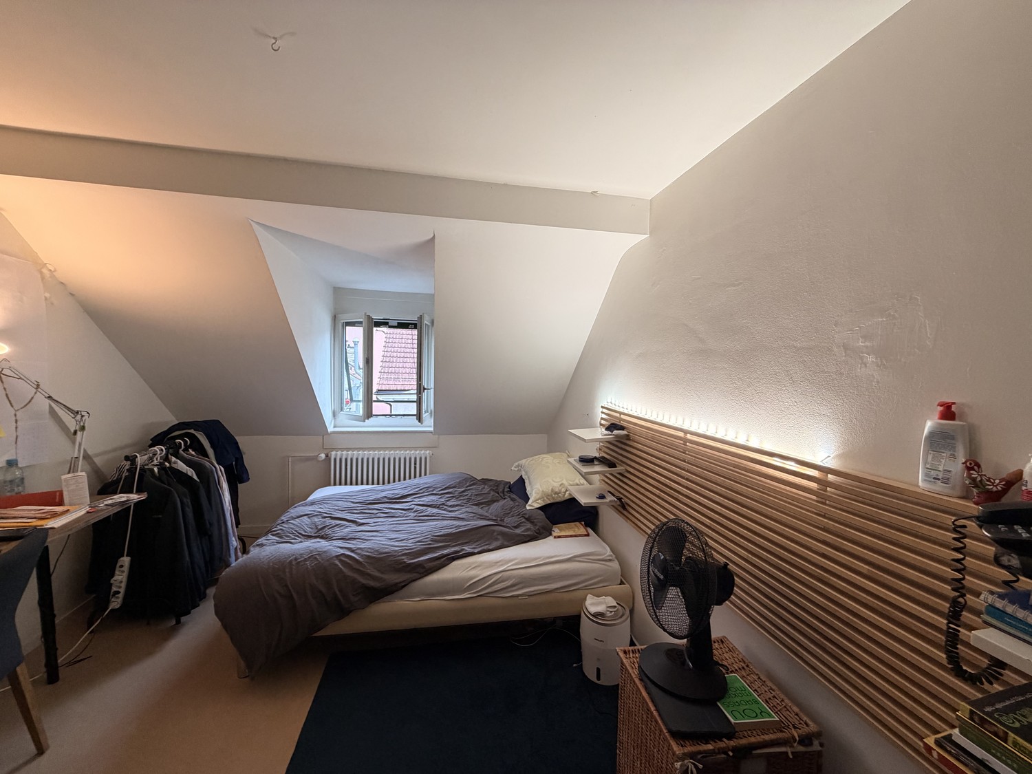 Chambre en colocation

Recherche colocataire : Zurich !!

Je suis une personne d'origine sud-asiatique de 33 ans travaillant dans le marketing et les arts. Je suis très propre, attentionnée, sociable, je cuisine chaque semaine et j'aime sortir, mais je ne suis pas une grande adepte des fêtes.
Je rec