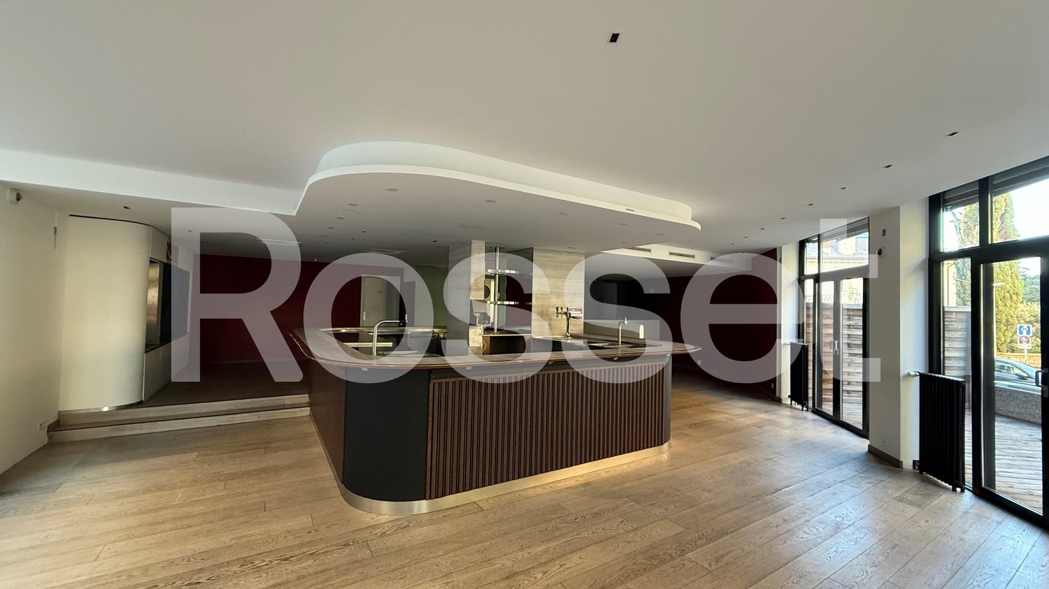 295m² department store, photo 8 sur 8