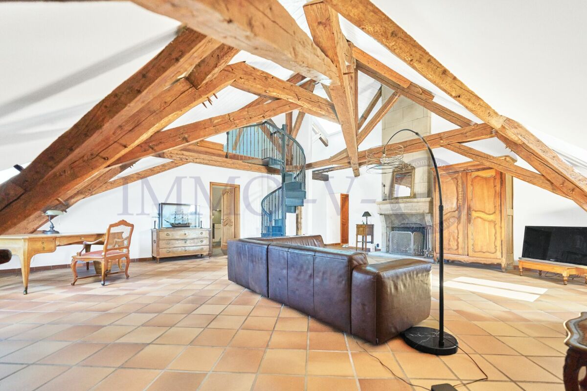 4 rooms attic flat