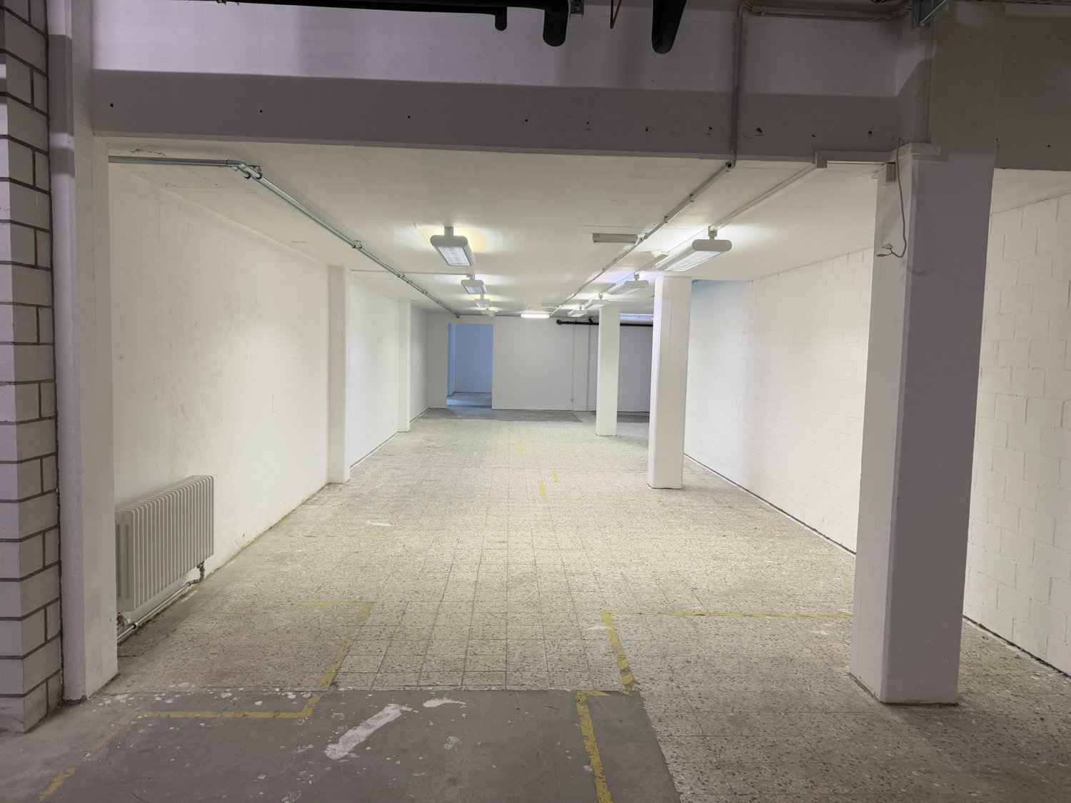 Magasin de 320m²