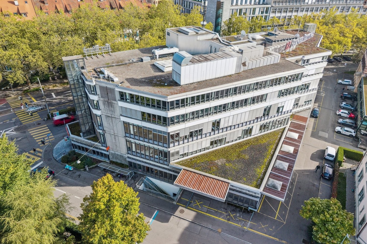 5000m² commercial, photo 1 sur 10