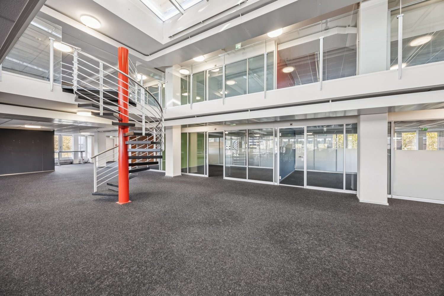 5000m² commercial, photo 4 sur 10