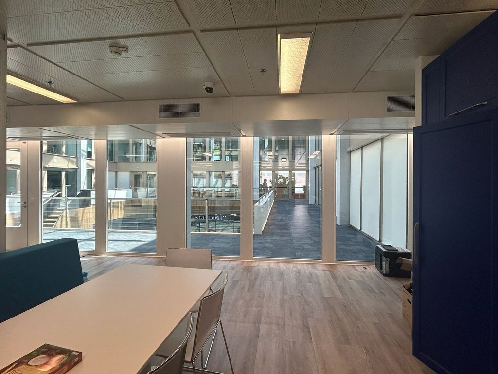 142m² office, photo 6 sur 7