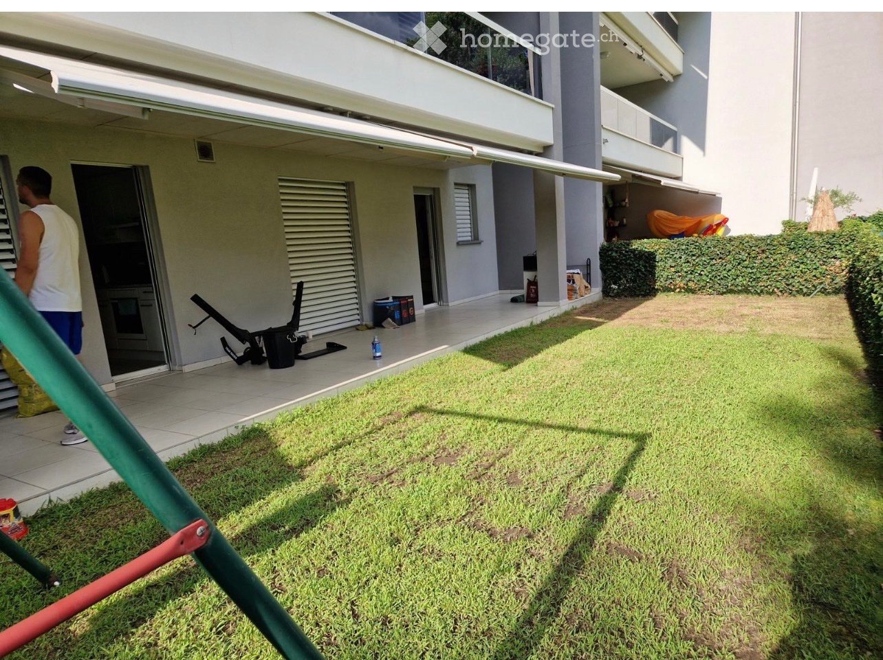 Je cherche un repreneur pour un charmant appartement avec jardin, 1400 fr + 200 fr de charges, possibilité de parking à 100 fr en garage, photo 4 sur 5