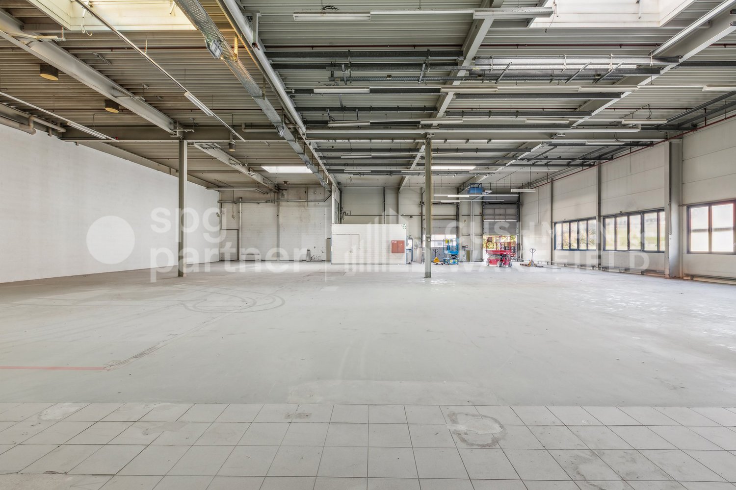 2000m² commercial
