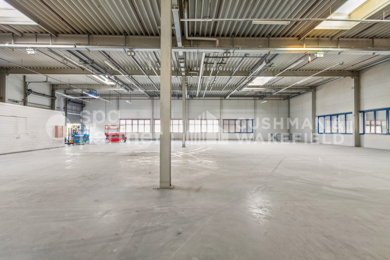 2000m² commercial