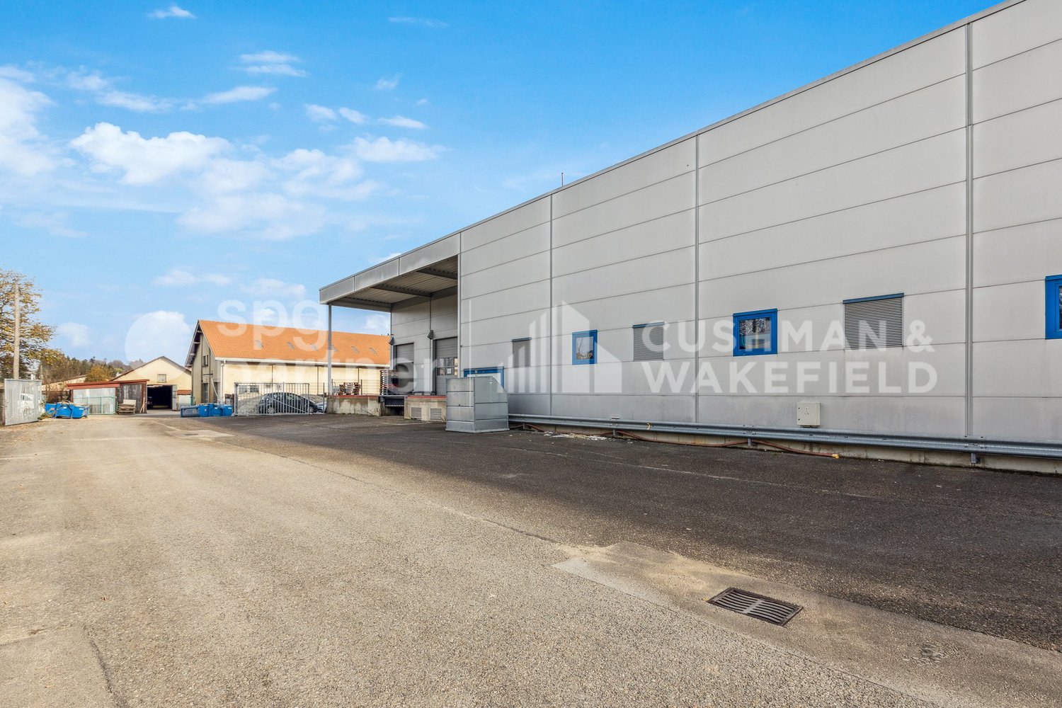 2000m² commercial