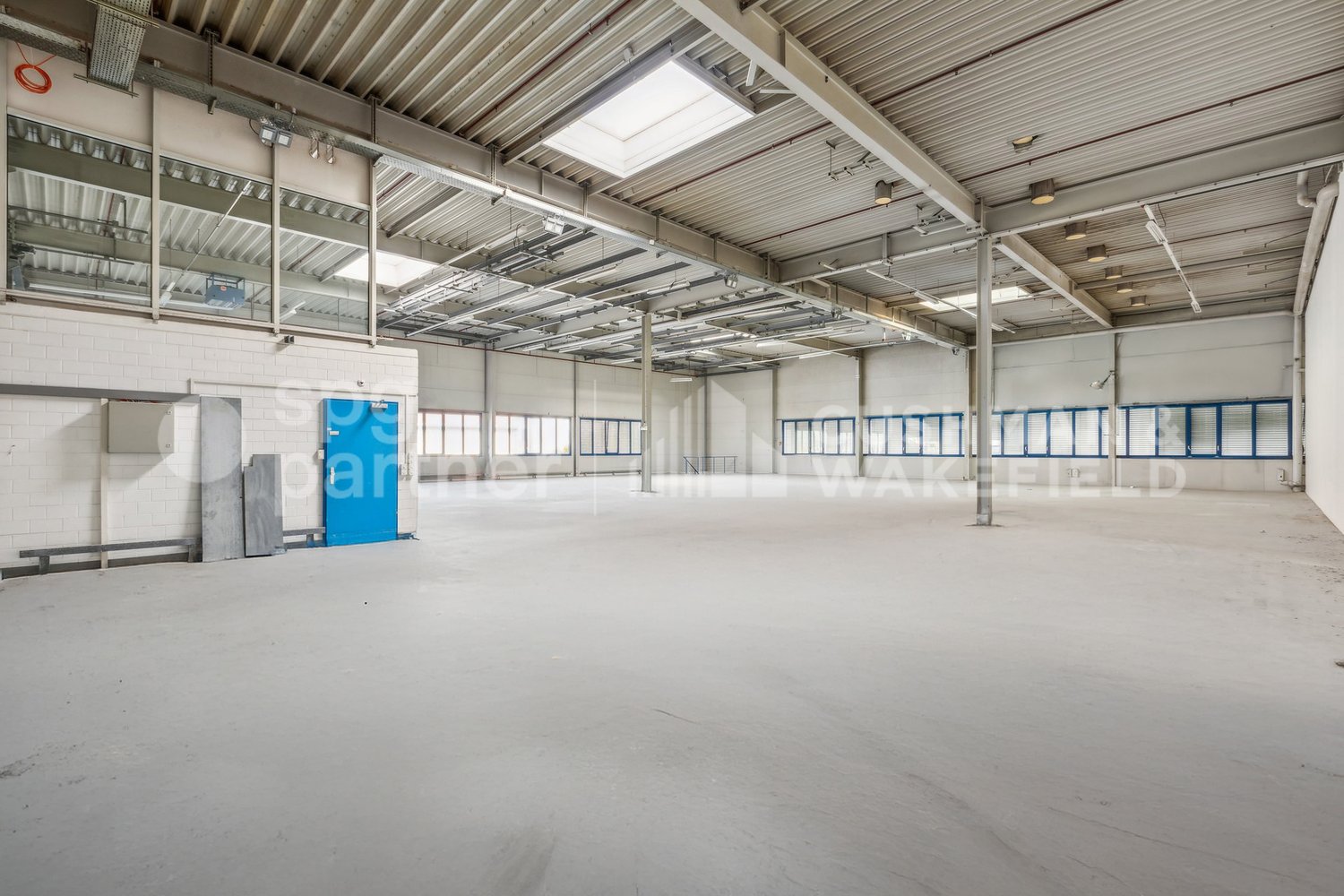 2000m² commercial