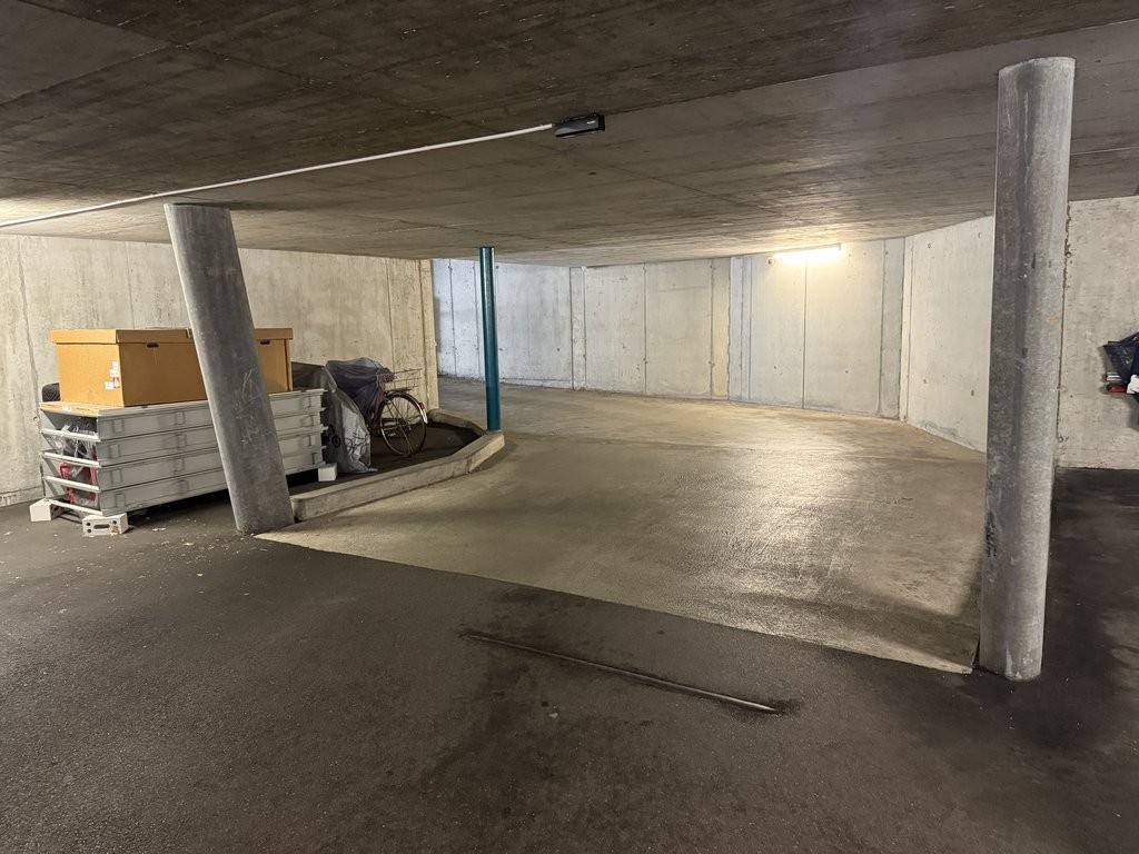 Emplacement de parking souterrain, photo 2 sur 4