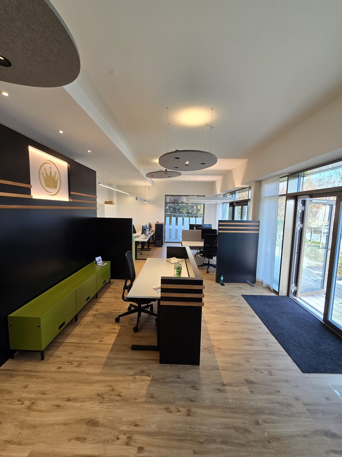 113m² commercial